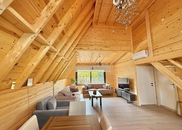 With Hot Pool In * מרמריס