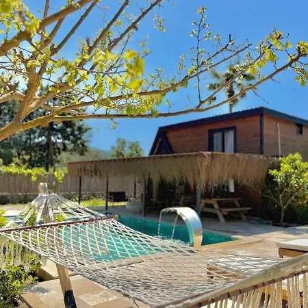 Villa With Hot Pool In