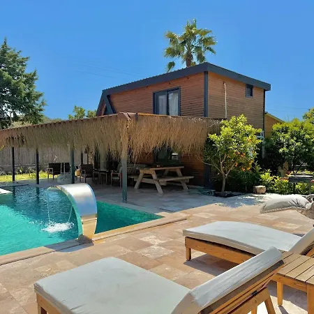 Βίλα With Hot Pool In Μαρμαρίς
