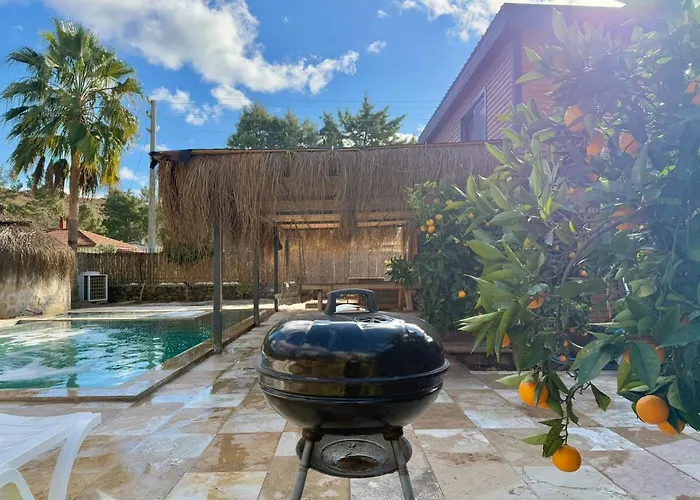 With Hot Pool In Villa *