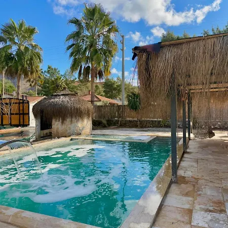 With Hot Pool In Willa *