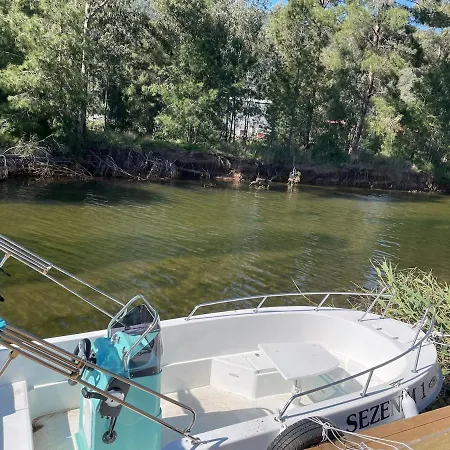 With Hot Pool In Willa *