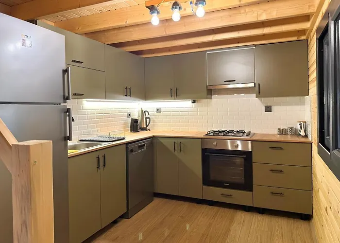 ヴィラ With Hot Pool In *