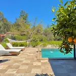 Villa With Hot Pool In *